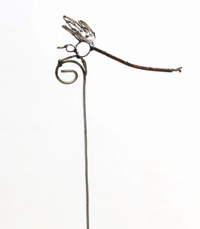METAL SMALL DRAGON FLY ON STICK